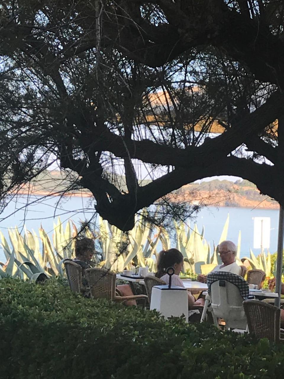 Hotel Thalassa カルジェーズ エクステリア 写真