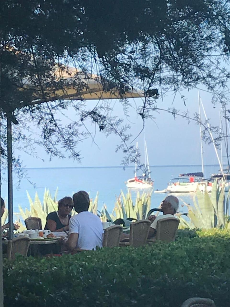 Hotel Thalassa カルジェーズ エクステリア 写真
